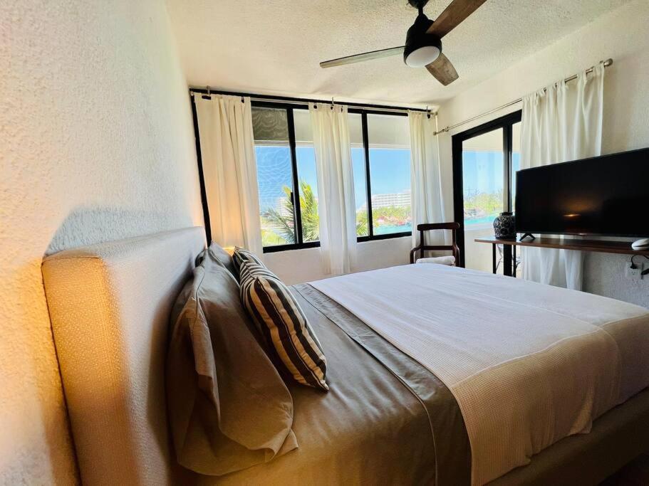 Amazing Ocean Front. 418 Apartment Канкун Екстериор снимка