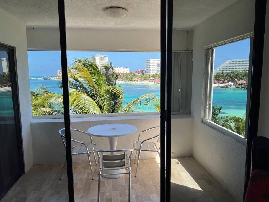 Amazing Ocean Front. 418 Apartment Канкун Екстериор снимка